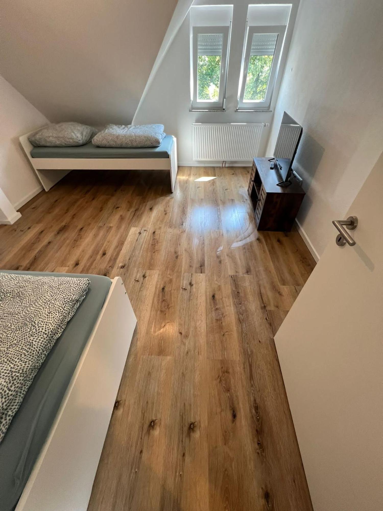 Apartment L8 Street - Hirsauerstrasse 112 *